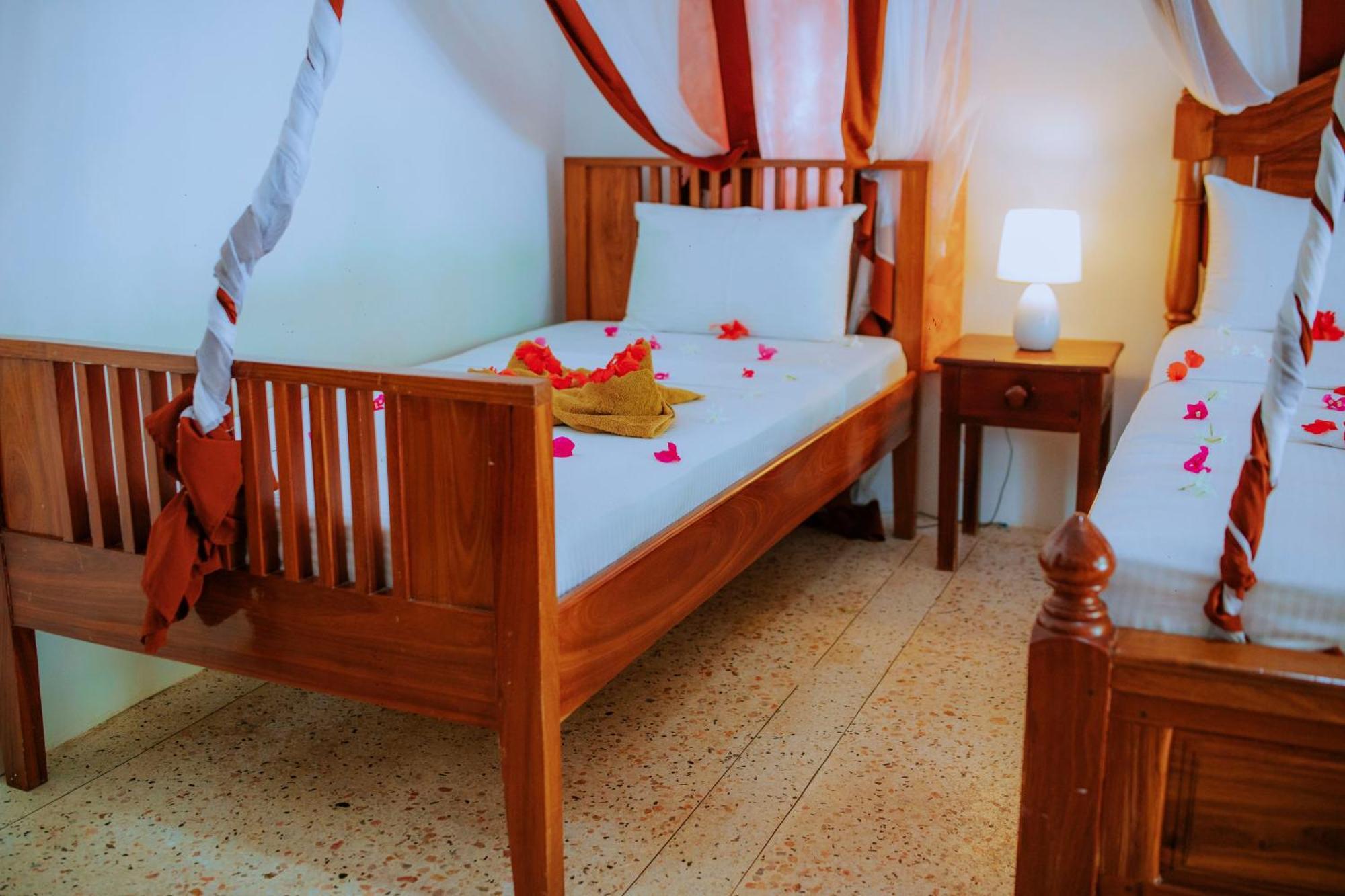 Mambo Ocean Resort Pwani Mchangani Exterior foto